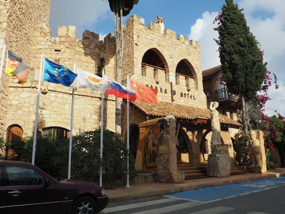 A Stone's Throw From Everything Διαμέρισμα